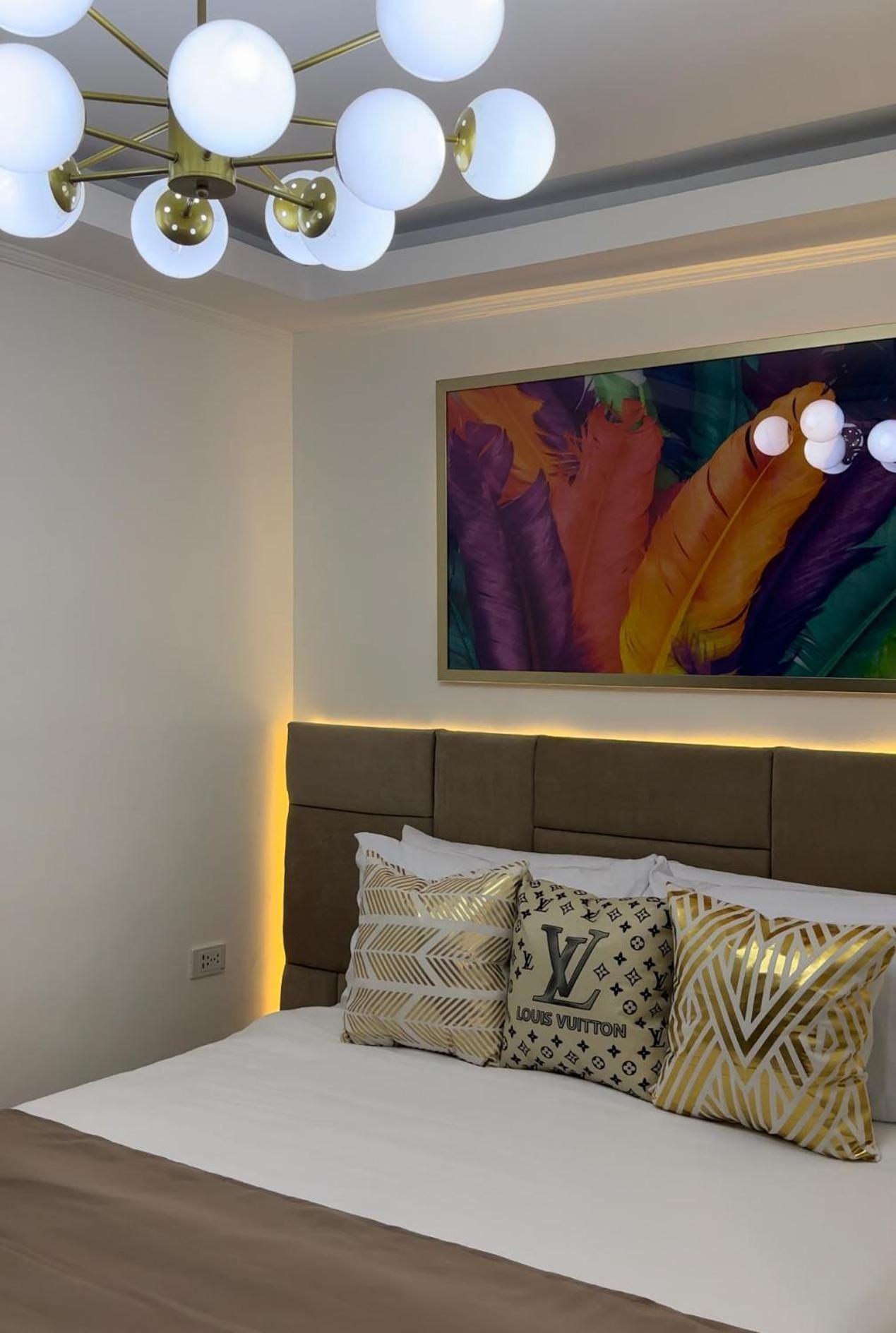 شقة Makati Isabela Luxury مانيلا المظهر الخارجي الصورة